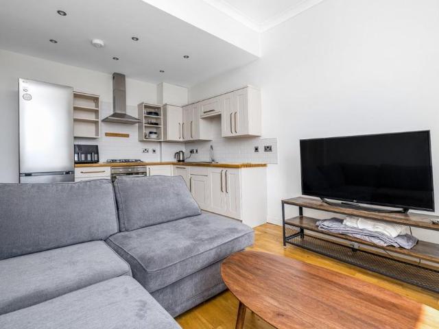 Apartment for rent in Shandon, Merchiston