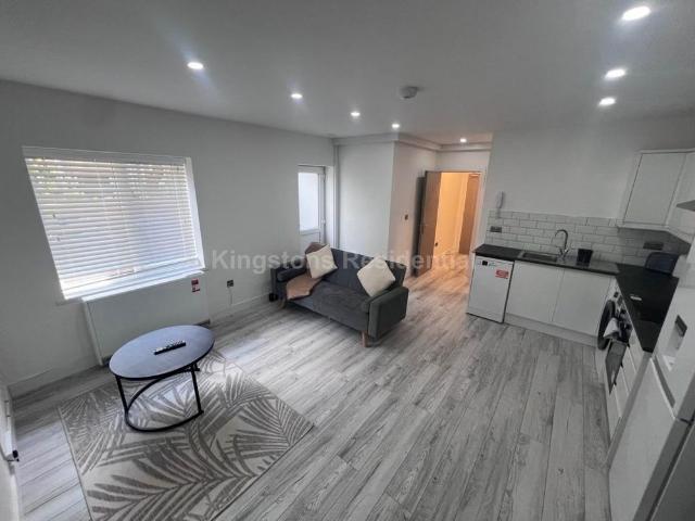 Apartment for rent in Civic Centre, Falcon Lodge