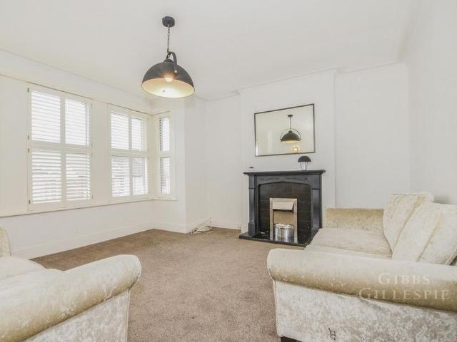 Apartment for rent in Wealdstone, Greater London