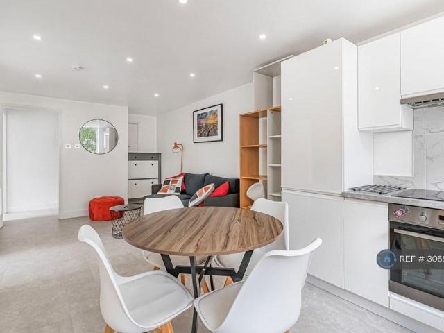Apartment for rent in Royal Borough of Greenwich, Greater London