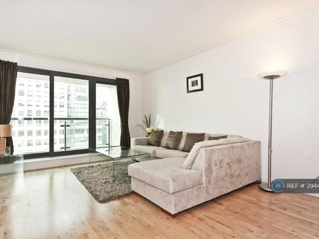 Flat for rent in Isle Of Dogs, Greater London