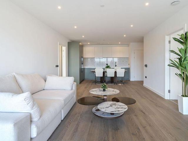 Apartment for rent in Upper Hurlingham, Greater London
