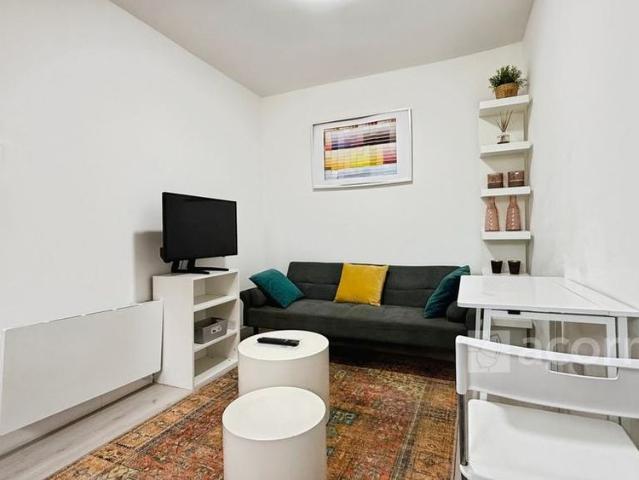 Apartment for rent in North End, Greater London