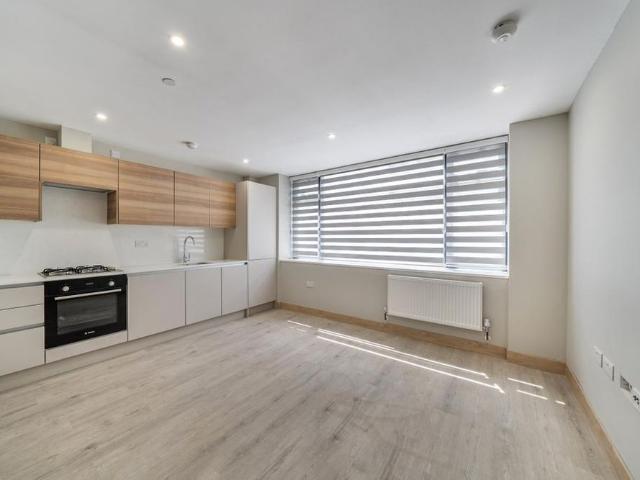 Apartment for rent in Elstree and Borehamwood, Borehamwood