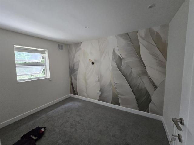 Apartment for rent in Pachesham Park, Surrey