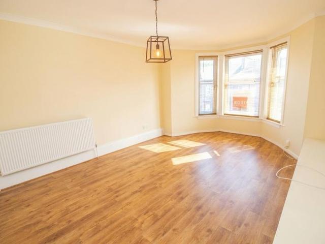 Apartment for rent in Glenburn, Scotland