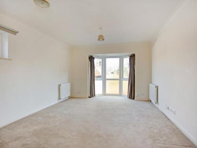 Apartment for rent in London Borough of Richmond upon Thames, Greater London