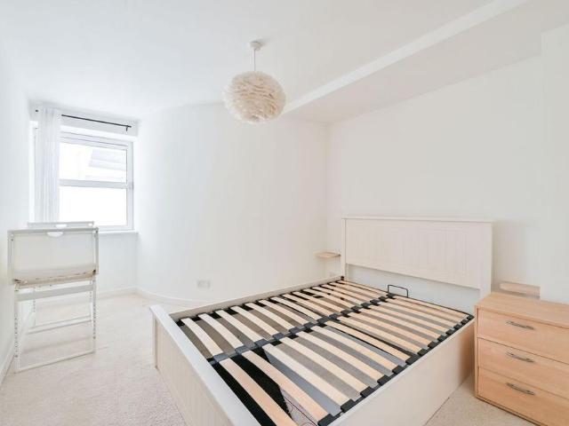 Apartment for rent in Rotherhithe, Greater London