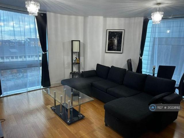 Apartment for rent in Brompton, Gillingham