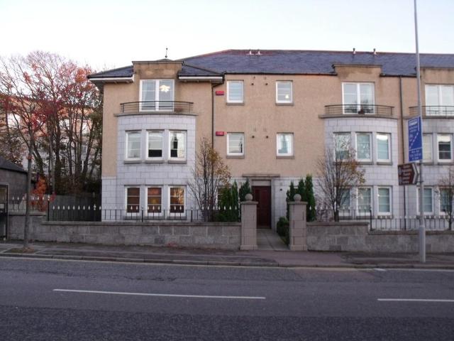 Flat for rent in Craigiebuckler, Ballindoch