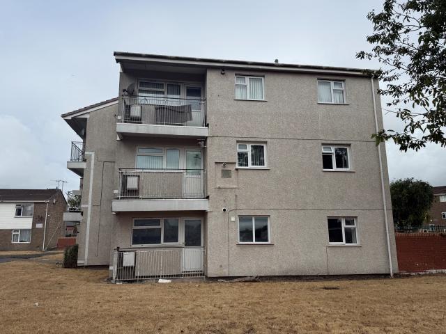 Apartment for rent in Morfa, Llanelli