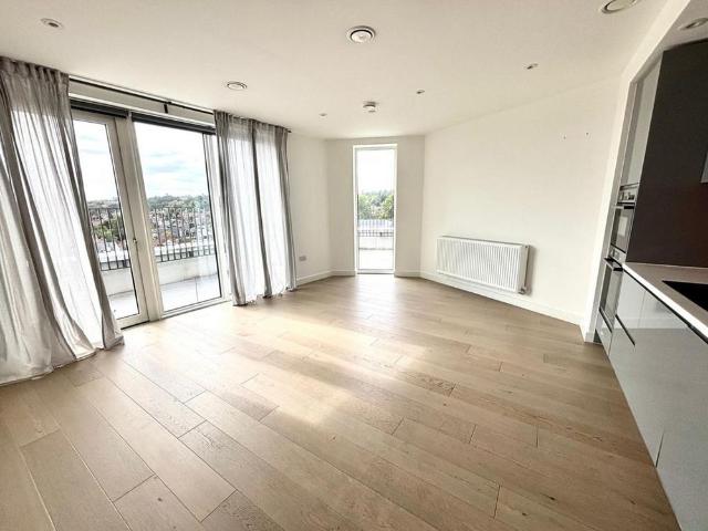 Apartment for rent in Egham, Runnymede