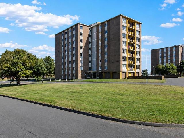 Flat for rent in Lillington, Green Close