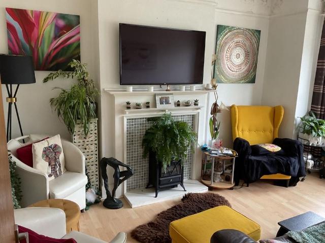 Apartment for rent in Withycombe, Budlake