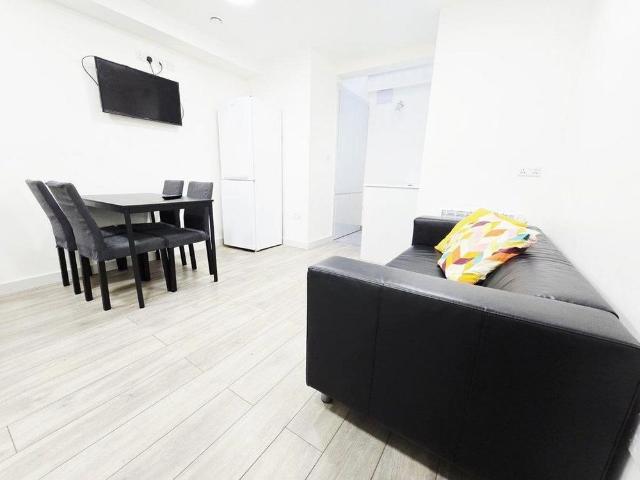 Apartment for rent in Homerton, Greater London