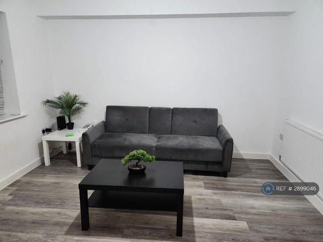 Apartment for rent in Spring Park, Luton
