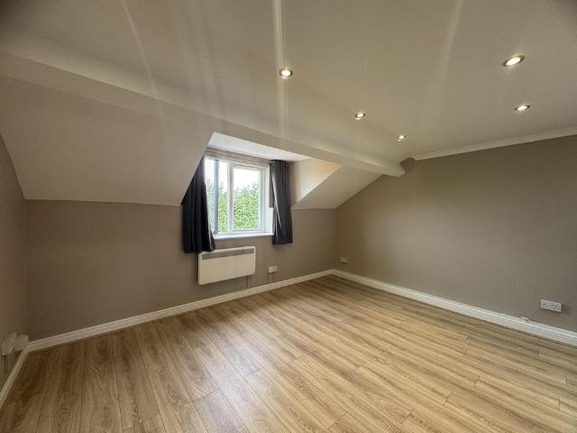 Apartment for rent in Dixons Green, West Midlands