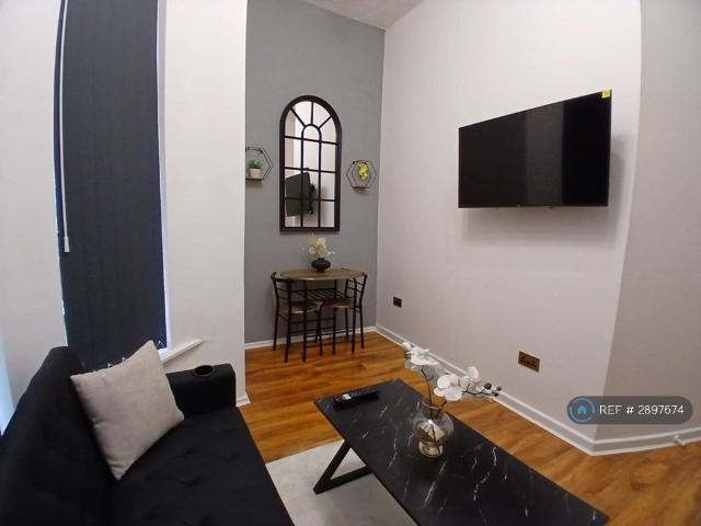 Flat for rent in Georgia, Greater Manchester