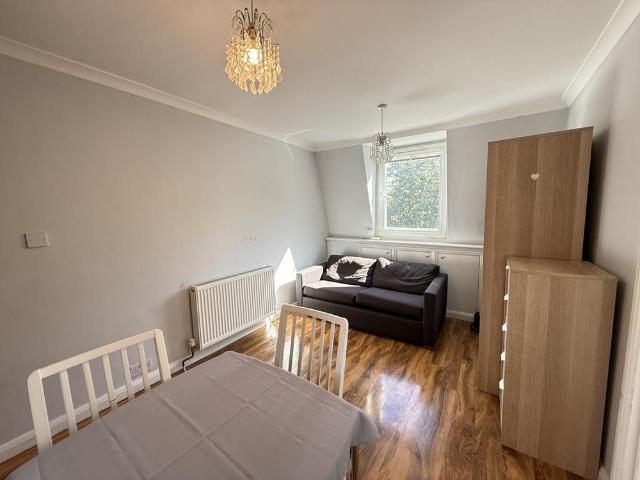 Apartment for rent in Earl's Court, Greater London