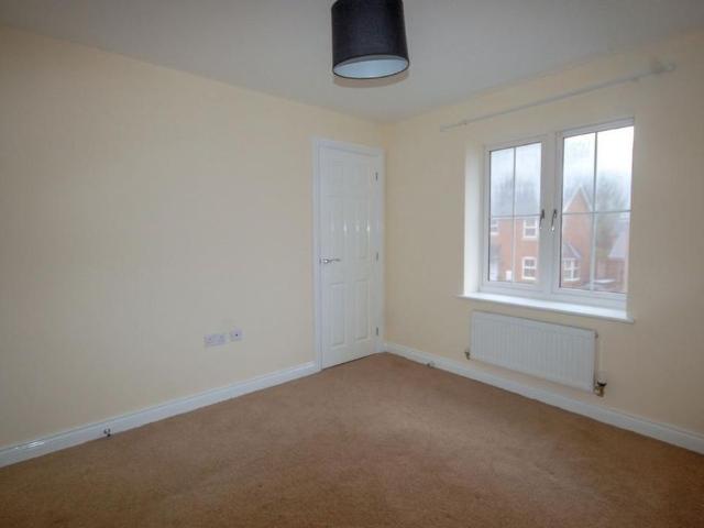 Apartment for rent in Cimla, Neath
