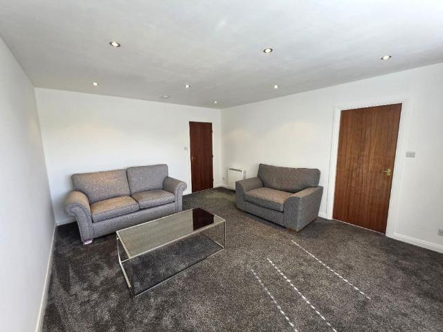 Apartment for rent in Ferryhill, Ballindoch
