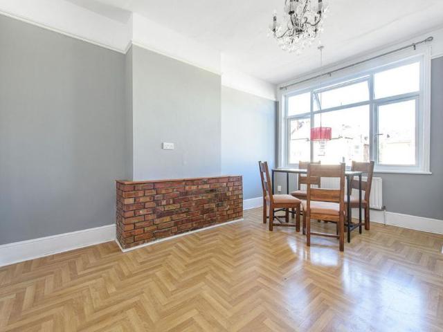 Apartment for rent in Hendon, Greater London