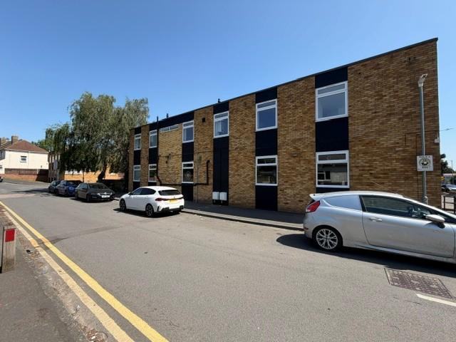 Flat for rent in Bourne Vale, Kent