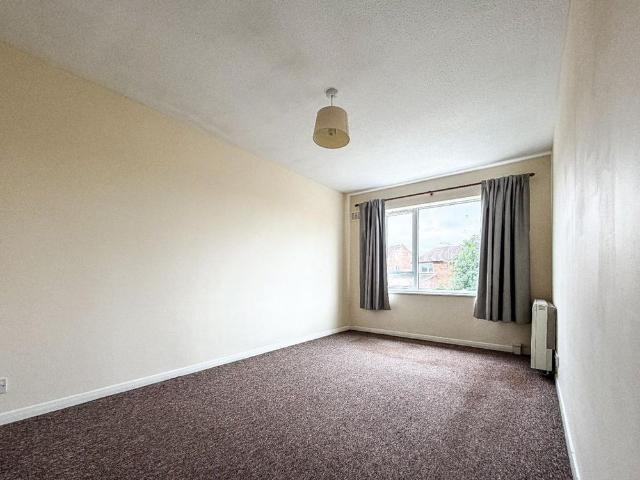 Apartment for rent in Rumwell, Somerset