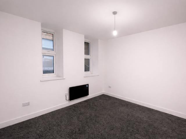 Flat for rent in Stow Hill, Wales