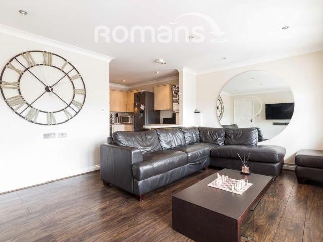 Apartment for rent in Buckler's Park, Crowthorne
