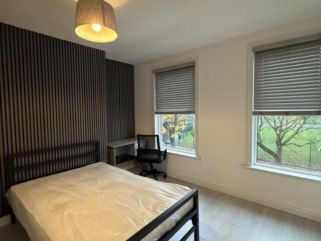 Apartment for rent in Lenton Abbey, Haddon