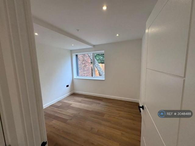 Apartment for rent in London Borough of Barnet, Greater London