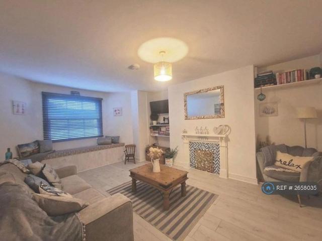 Apartment for rent in Lower Walmer, Dover