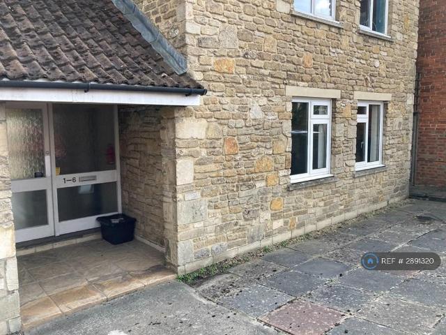 Flat for rent in Chippenham, Wiltshire