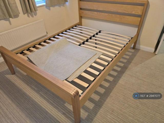 Apartment for rent in Elstree and Borehamwood, Borehamwood