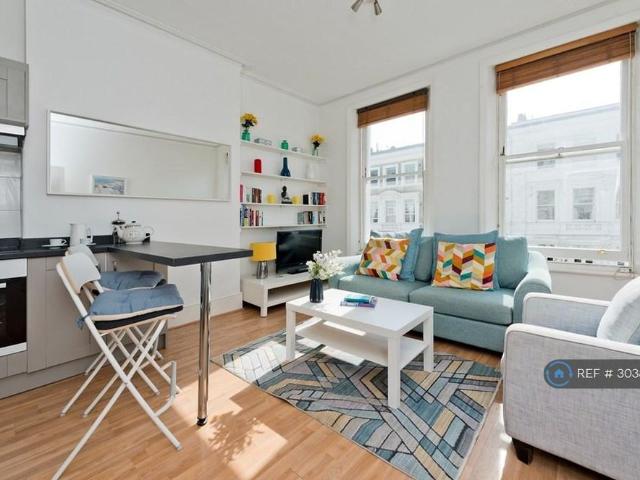 Apartment for rent in London Borough of Hammersmith and Fulham, Greater London
