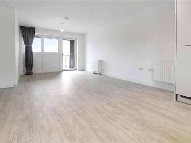 Apartment for rent in Castle Hill, Monks Orchard