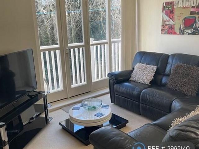 Apartment for rent in Elmdon, West Midlands