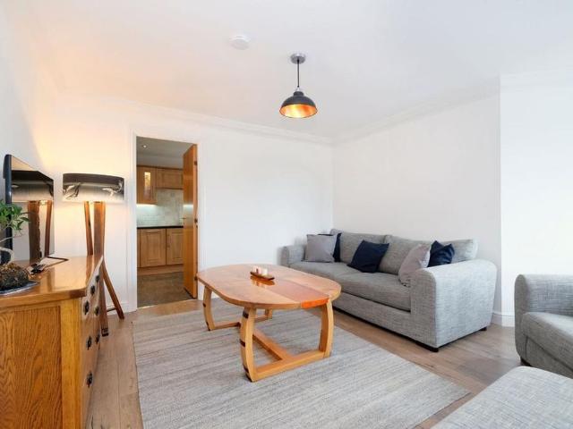 Apartment for rent in Ballindoch, Scotland