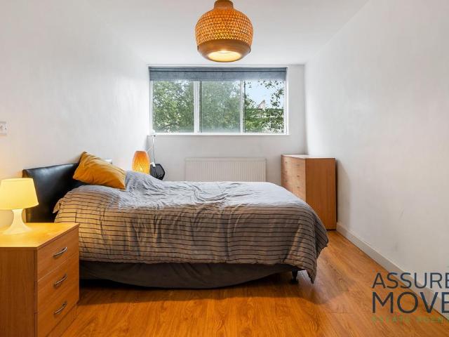 Flat for rent in Bayswater, Greater London