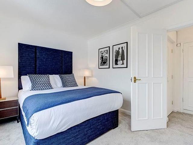 Flat for rent in Royal Borough of Kensington and Chelsea, Greater London