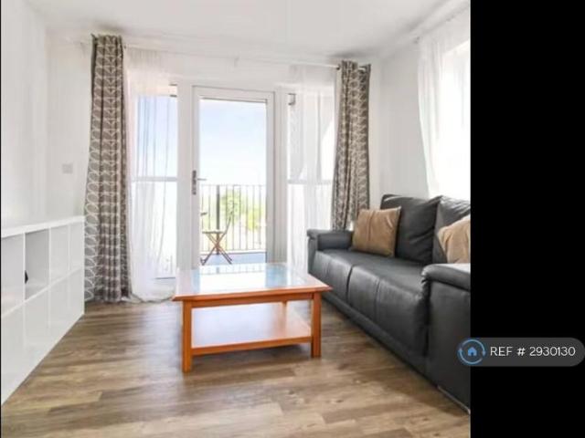 Apartment for rent in Monks Orchard, Kent