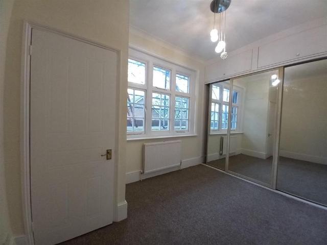 Apartment for rent in Upton, Acol