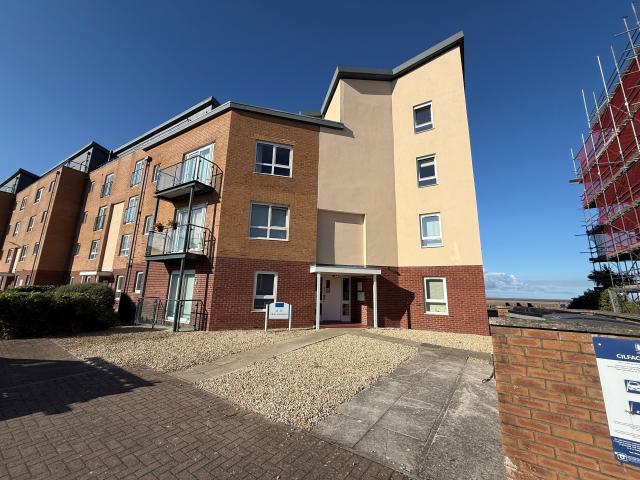 Apartment for rent in Seaside, Llanelli