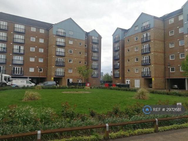 Flat for rent in Grays, Essex