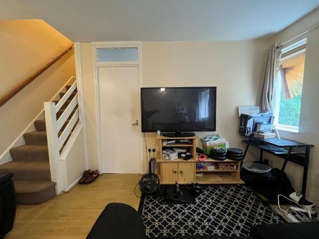 Apartment for rent in Maryland, Greater London