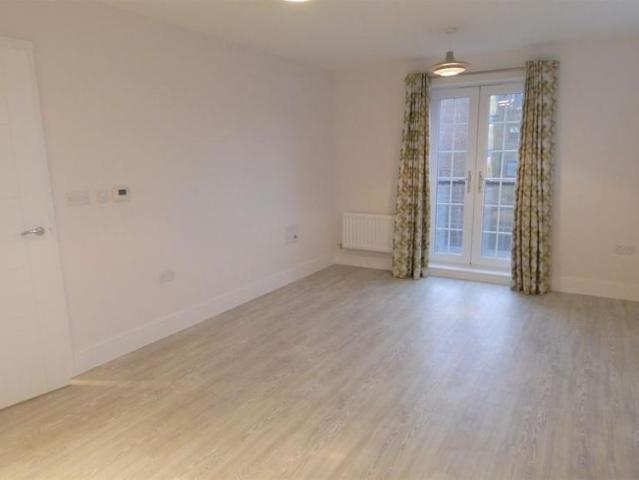 Apartment for rent in Wickhurst Green, Horsham
