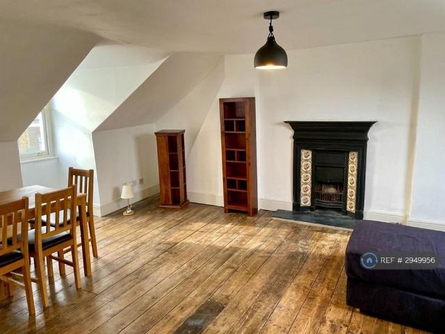 Apartment for rent in Herne Hill, Greater London