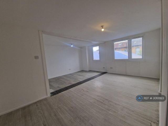 Apartment for rent in London Borough of Croydon, Greater London