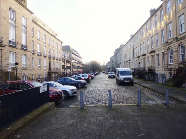 Apartment for rent in Silvermills, New Town
